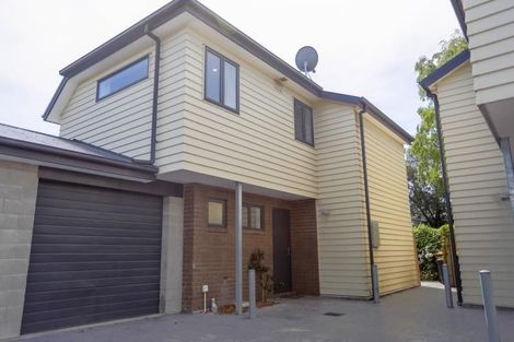 Photo of property in 300 Riccarton Road, Upper Riccarton, Christchurch, 8041