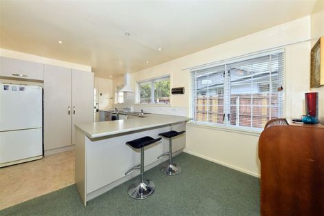 Photo of property in 1/9 Lombard Place, Avonhead, Christchurch, 8042