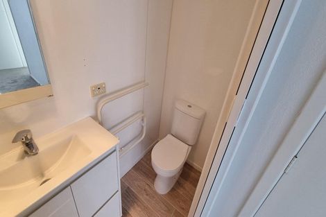 Photo of property in 128 Helston Road, Paparangi, Wellington, 6037