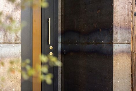 Photo of property in 30 Cunninghams Drive, Jacks Point, Queenstown, 9371