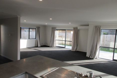 Photo of property in 25 Gallipoli Place, Paraparaumu, 5032