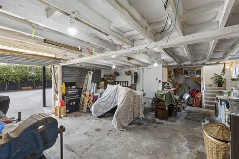 Photo of property in 34 Aubrey Street, New Plymouth, 4310