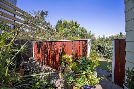 Photo of property in 3a Tavistock Street, Westown, New Plymouth, 4310