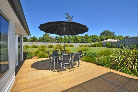 Photo of property in 9 Magnolia Lane, Kaukapakapa, Helensville, 0875