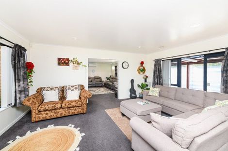 Photo of property in 155 Schnell Drive, Kelvin Grove, Palmerston North, 4414