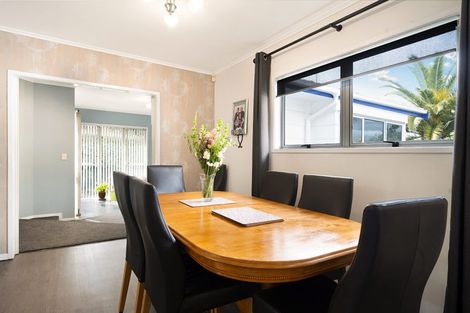 Photo of property in 127a Swanson Road, Henderson, Auckland, 0610