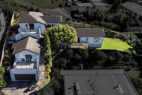 Photo of property in 37 St Peters Street, Northcote, Auckland, 0627