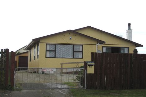 Photo of property in 29 Ruapehu Street, Castlecliff, Whanganui, 4501