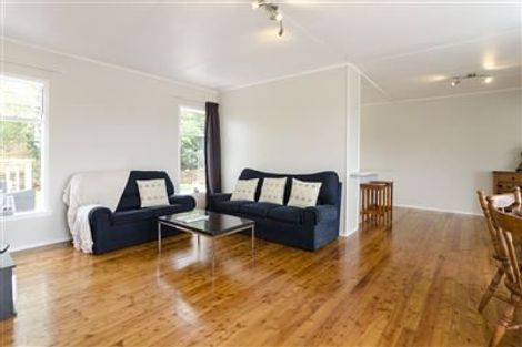 Photo of property in 40 Puriri Street, Helensville, 0800