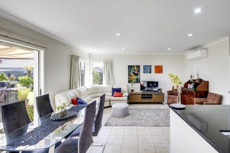 Photo of property in 5 Waimea Way, Poraiti, Napier, 4112