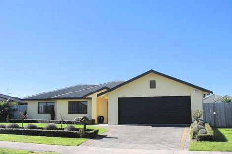 Photo of property in 14 Lavenham Place, Rototuna North, Hamilton, 3210