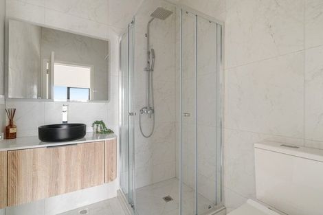 Photo of property in 10/32 Tapuwae Way, Mangere Bridge, 2022