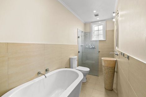 Photo of property in 43 Cameron Street, New Plymouth, 4310