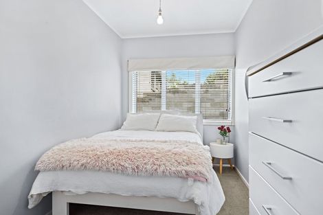 Photo of property in 54 Maxwelton Drive, Mairangi Bay, Auckland, 0630