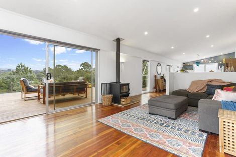 Photo of property in 264 Glengarry Road, Glen Eden, Auckland, 0602