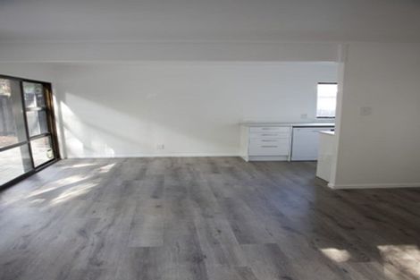 Photo of property in 2/128 Manuka Road, Bayview, Auckland, 0629