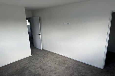 Photo of property in 6 Nagra Lane, Papakura, 2110