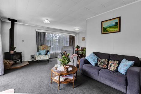 Photo of property in 8 Karaka Street, Inglewood, 4330