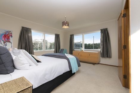 Photo of property in 1 Claridge Street, Glen Eden, Auckland, 0602