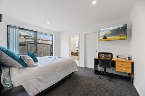 Photo of property in 90 Hills View Drive, Papamoa, 3118