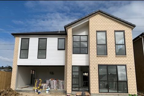 Photo of property in 40 Drumconnell Drive, Flat Bush, Auckland, 2019