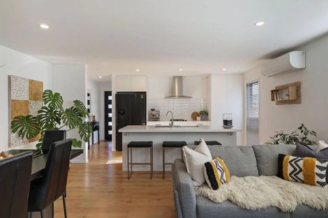 Photo of property in 13 Spur Ridge Rise, Jacks Point, 9371