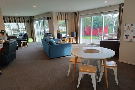 Photo of property in 3a Pipitea Place, Whalers Gate, New Plymouth, 4310