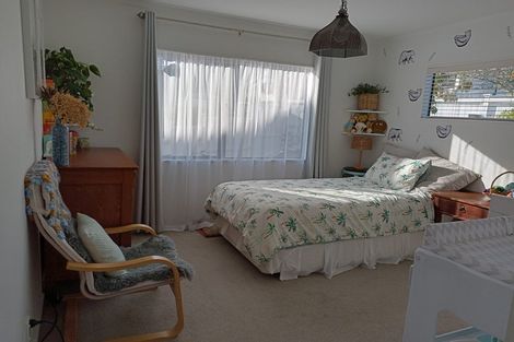 Photo of property in 2/37 Alexander Avenue, Torbay, Auckland, 0630