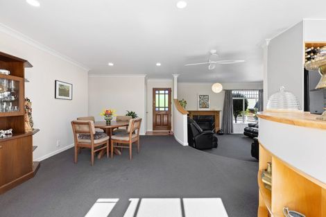 Photo of property in 7 Mcleod Mews, Rototuna, Hamilton, 3210