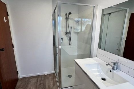 Photo of property in 1/41 Pigeon Mountain Road, Half Moon Bay, Auckland, 2012