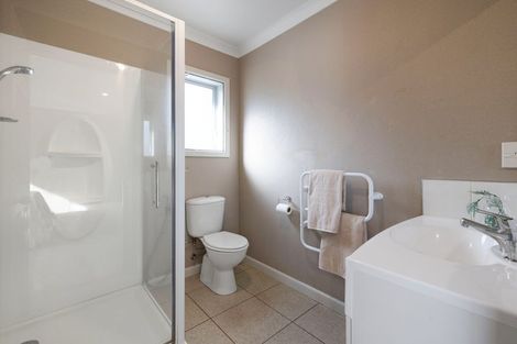 Photo of property in 28 The Esplanade, Huntington, Hamilton, 3210