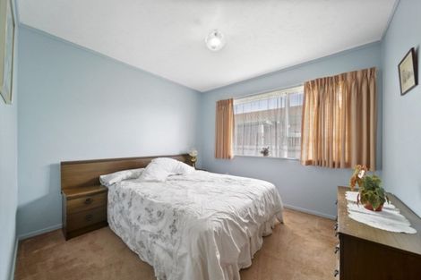 Photo of property in 2/7 King Edward Avenue, Papakura, 2110