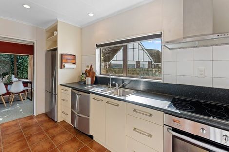 Photo of property in 10 Renata Road, Otaki, 5512