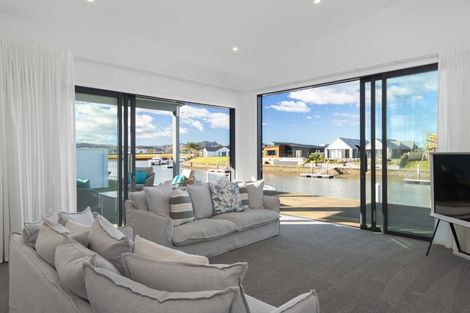 Photo of property in 17 Awatea Drive, Whitianga, 3510