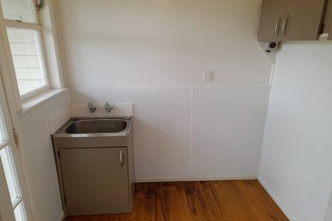 Photo of property in 57 Chingford Close, Mangere, Auckland, 2022