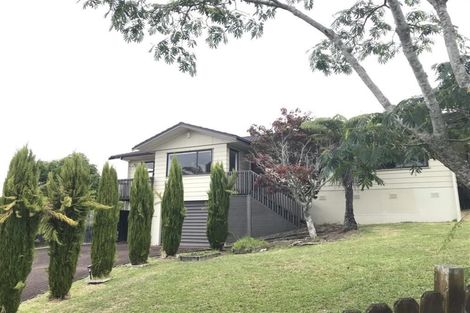 Photo of property in 12 Cassandra Grove, Totara Vale, Auckland, 0629