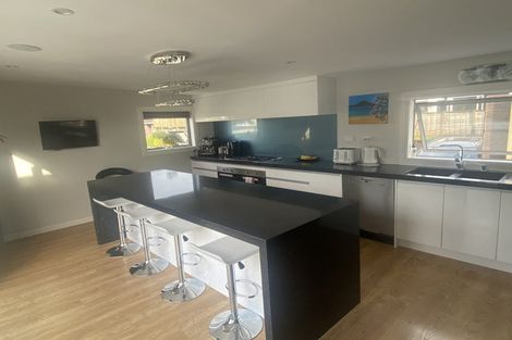 Photo of property in 6a Te Akau Crescent, Bucklands Beach, Auckland, 2012