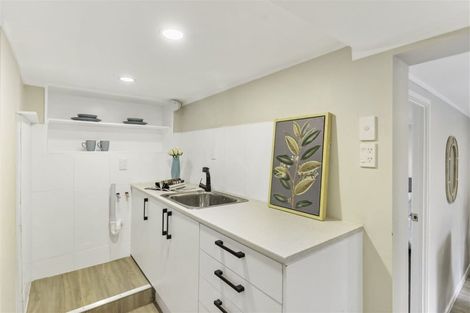 Photo of property in 34 Brentford Place, Manurewa, Auckland, 2102