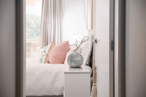 Photo of property in 93a Nevay Road, Miramar, Wellington, 6022