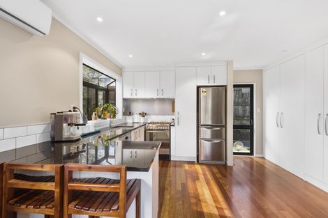 Photo of property in 2/20 Kamara Road, Glen Eden, Auckland, 0602