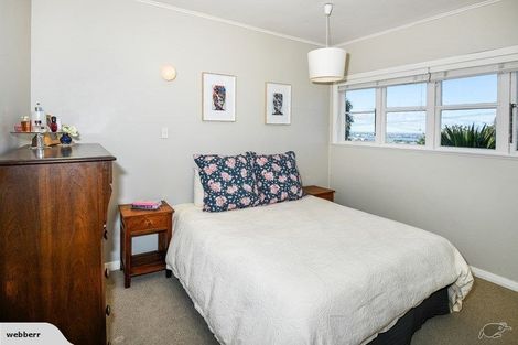 Photo of property in 81 Namata Road, One Tree Hill, Auckland, 1061