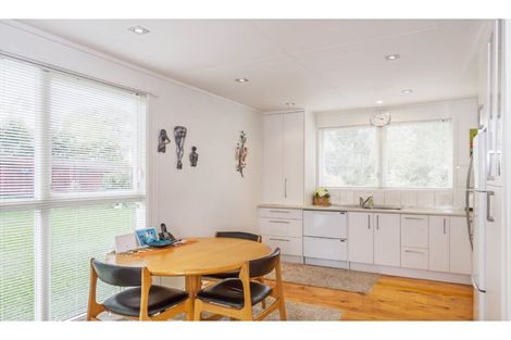 Photo of property in 1/4 Battle Place, Glenfield, Auckland, 0629