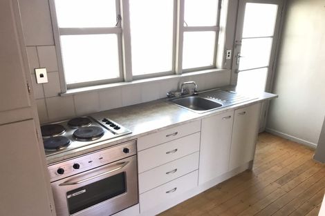 Photo of property in 1/104 Exmouth Road, Northcote, Auckland, 0627