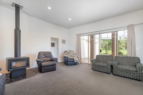 Photo of property in 141 Everitt Crescent, Whangamata, 3620