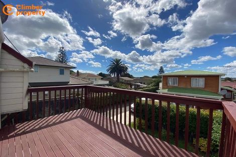 Photo of property in 2/2 Aotea Road, Glen Eden, Auckland, 0602