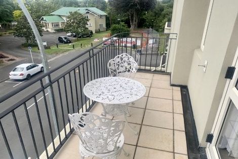 Photo of property in 1c/11 London Street, Hamilton Central, Hamilton, 3204