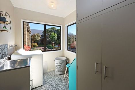 Photo of property in 11 Leven Street, South Hill, Oamaru, 9400