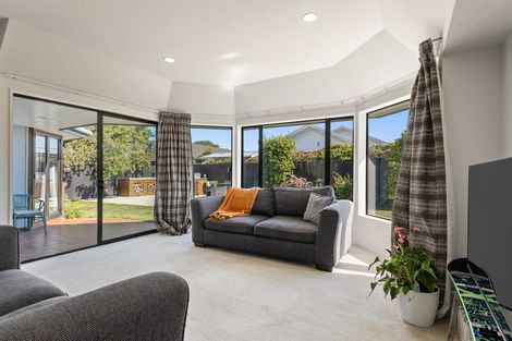 Photo of property in 1 Roblyn Place, Lincoln, 7608