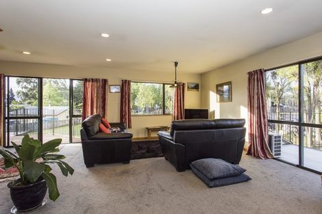 Photo of property in 25 Aeolus Place, Wanaka, 9305