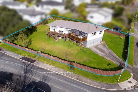 Photo of property in 5 Edgewood Way, Henderson, Auckland, 0612